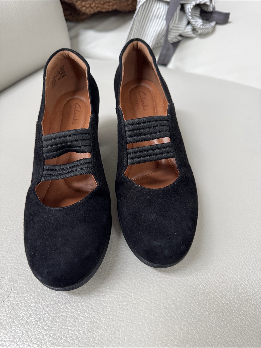Clarks Black Suede shoes with elastic Straps size 7 M never worn